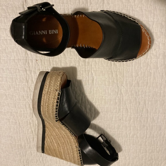 Gianni Bini wedges - Picture 1 of 1